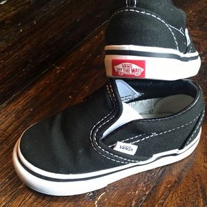 size 5 vans sneakers